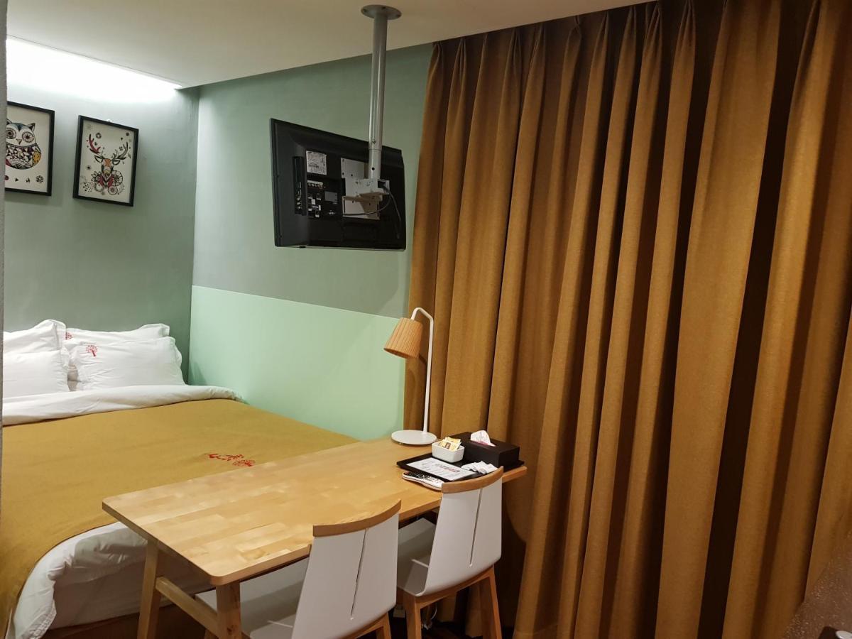 Jeju Swiss Village 114 Екстер'єр фото