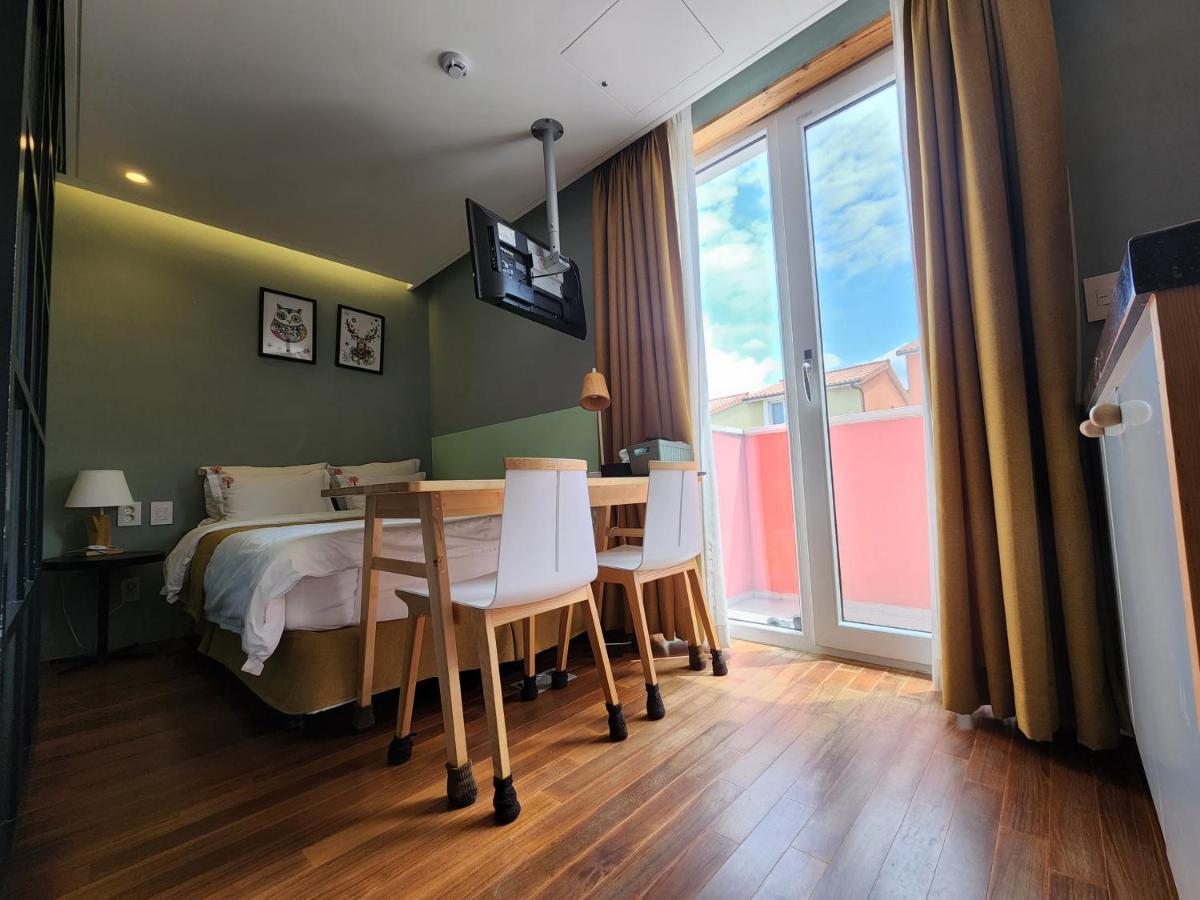 Jeju Swiss Village 114 Екстер'єр фото