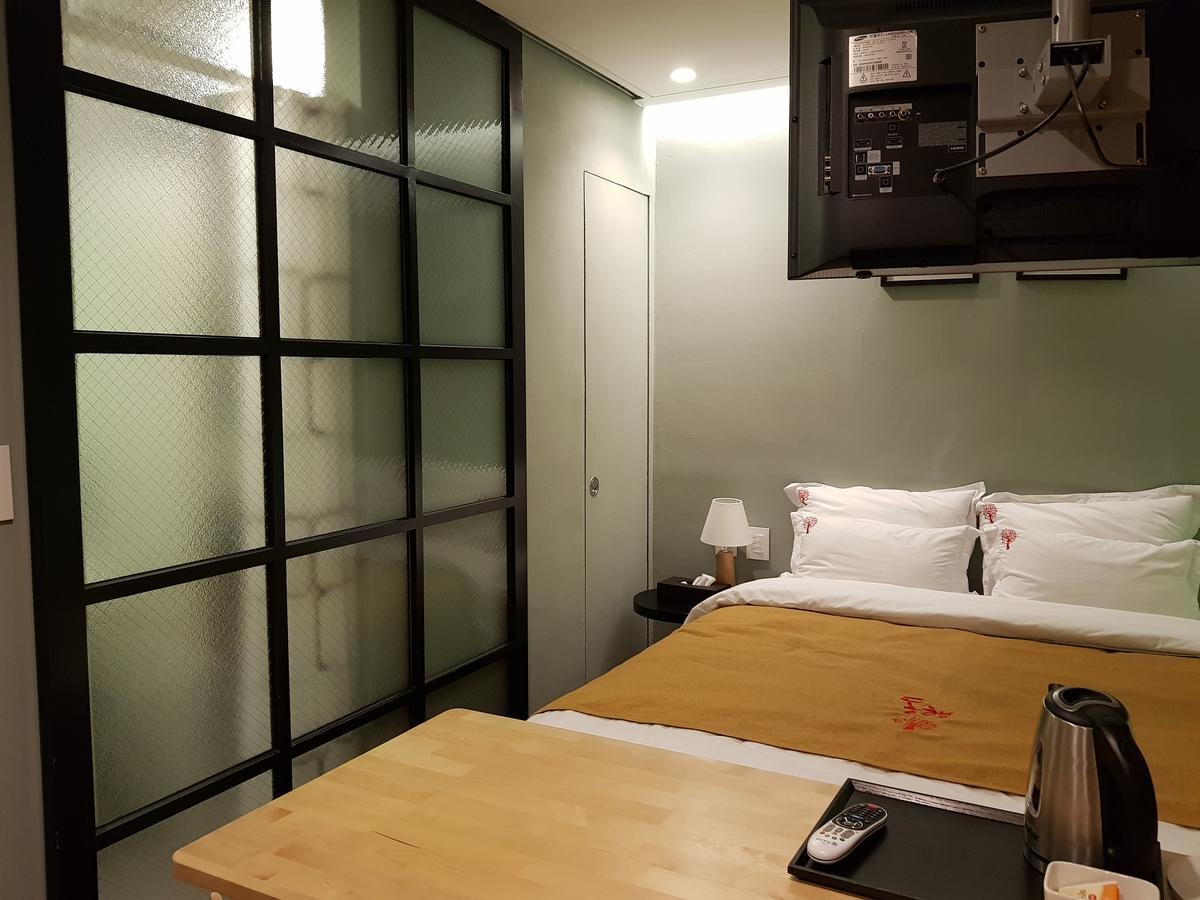 Jeju Swiss Village 114 Екстер'єр фото