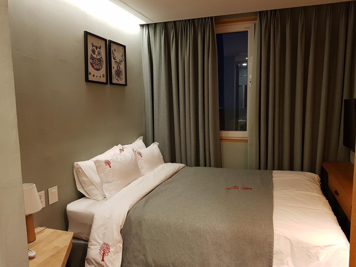 Jeju Swiss Village 114 Екстер'єр фото