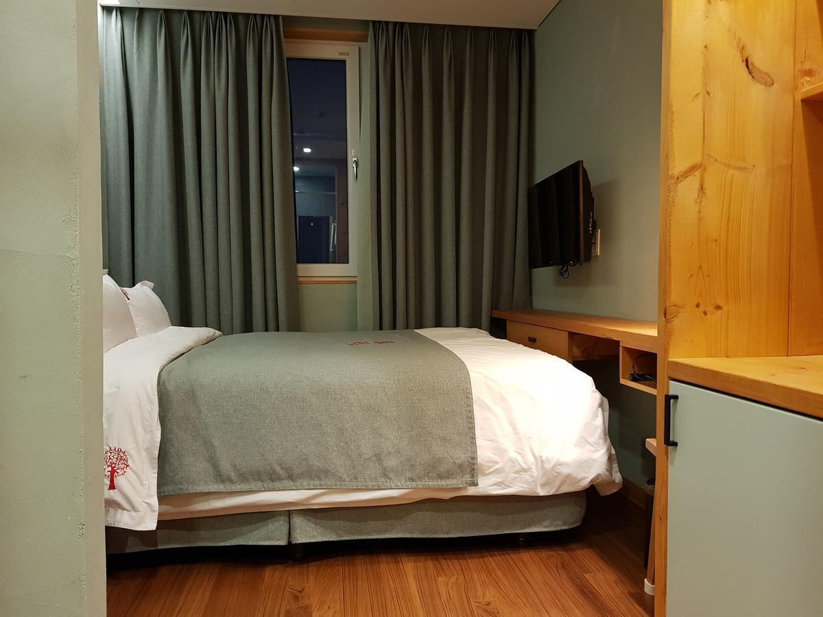 Jeju Swiss Village 114 Екстер'єр фото
